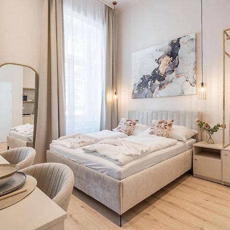 W30 - Wesselenyi Charming Apartment - Best Location By Bqa Будапеща Екстериор снимка